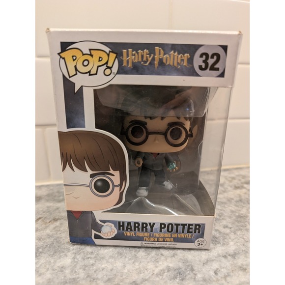 HARRY POTTER WITH PROPHECY FUNKO POP! VINYL FIGURE #32 - NEW - Picture 1 of 11